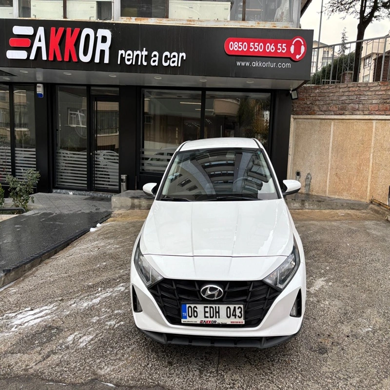 HYUNDAI İ 20  BENZİNLİ OTOMATİK